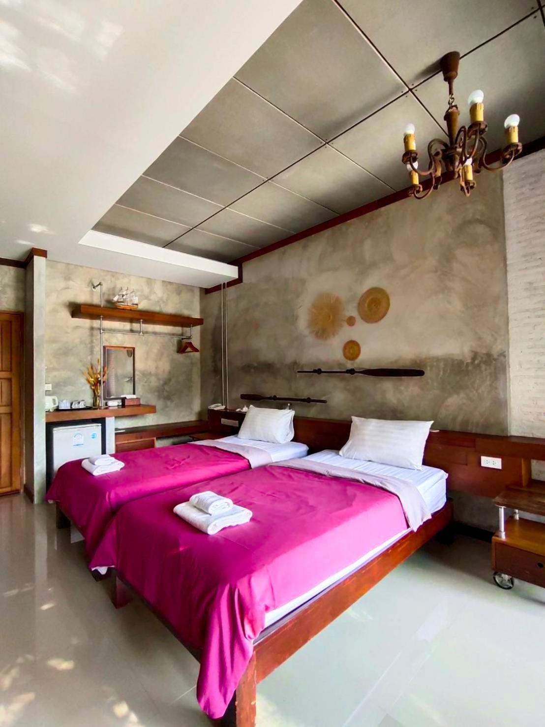 Windy Seaview Resort Chao Lao Beach Buitenkant foto