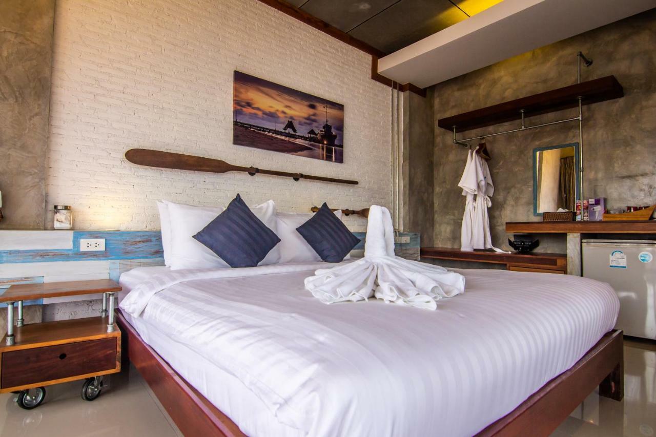 Windy Seaview Resort Chao Lao Beach Buitenkant foto